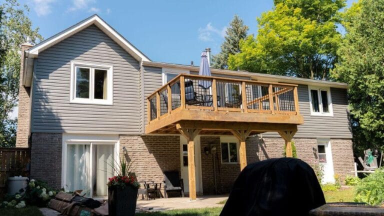 vinyle siding on a home in orangeville with a back deck